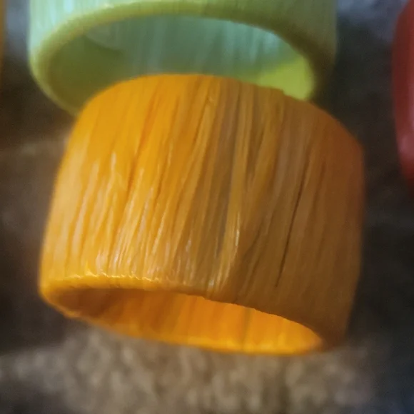 Colorful Rattan Napkin Rings Set - Picture 4 of 5